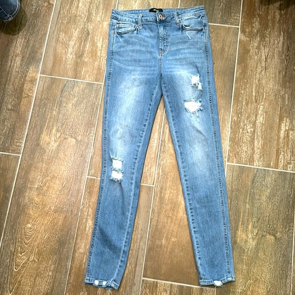 Light washed ripped skinny jeans - Picture 1 of 7